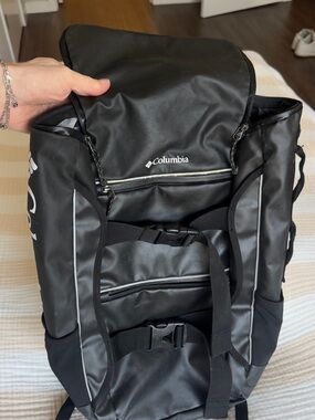 Columbia Black Weather-Resistant Zip-Top Backpack